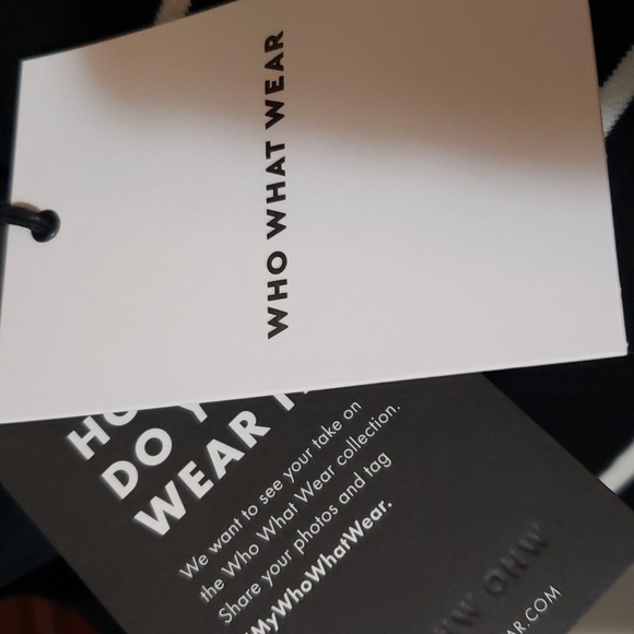 Who What Wear Banded Striped Shirt Sweater Ruffle Keyhole Back Women's - Picture 7 of 8